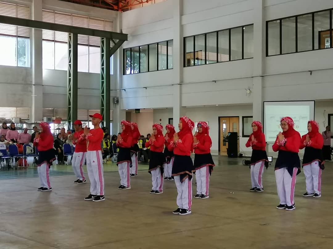 ptik_bppt's tweet image. Perwakilan PTIK mengikuti Lomba Senam Tobelo dalam rangkaian acara HUT BPPT ke-41 pada hari Rabu tanggal 7 agustus 2019

#BPPTSolidSmartSpeed #tiemberlari #ptikbppt #hutBPPT #BPPT41