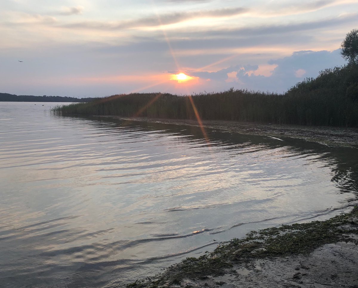 wirbelkoepfe's tweet photo. #malchow #plauersee #kleinefotoklasse https://t.co/MVYHsuCshS