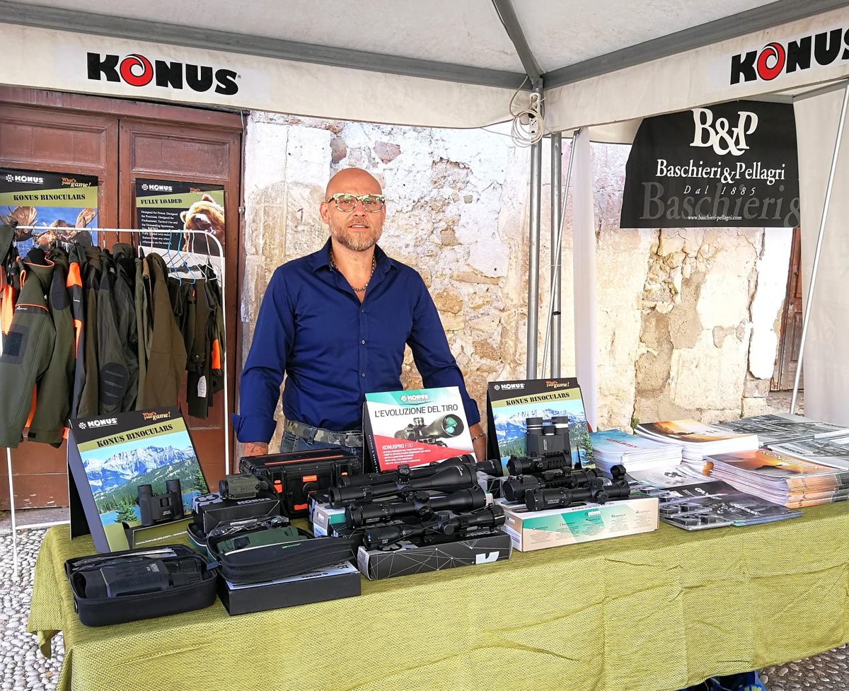 KonusItalia's tweet photo. Grande successo a #comitini per la seconda edizione della #sagradelcacciatore, sponsorizzata, tra gli altri, dalla nostra azienda.
#caccia #cacciatore #hunting #hunt #ottiche #binocoli #konus #konusoptics https://t.co/2LuoyJQxPV