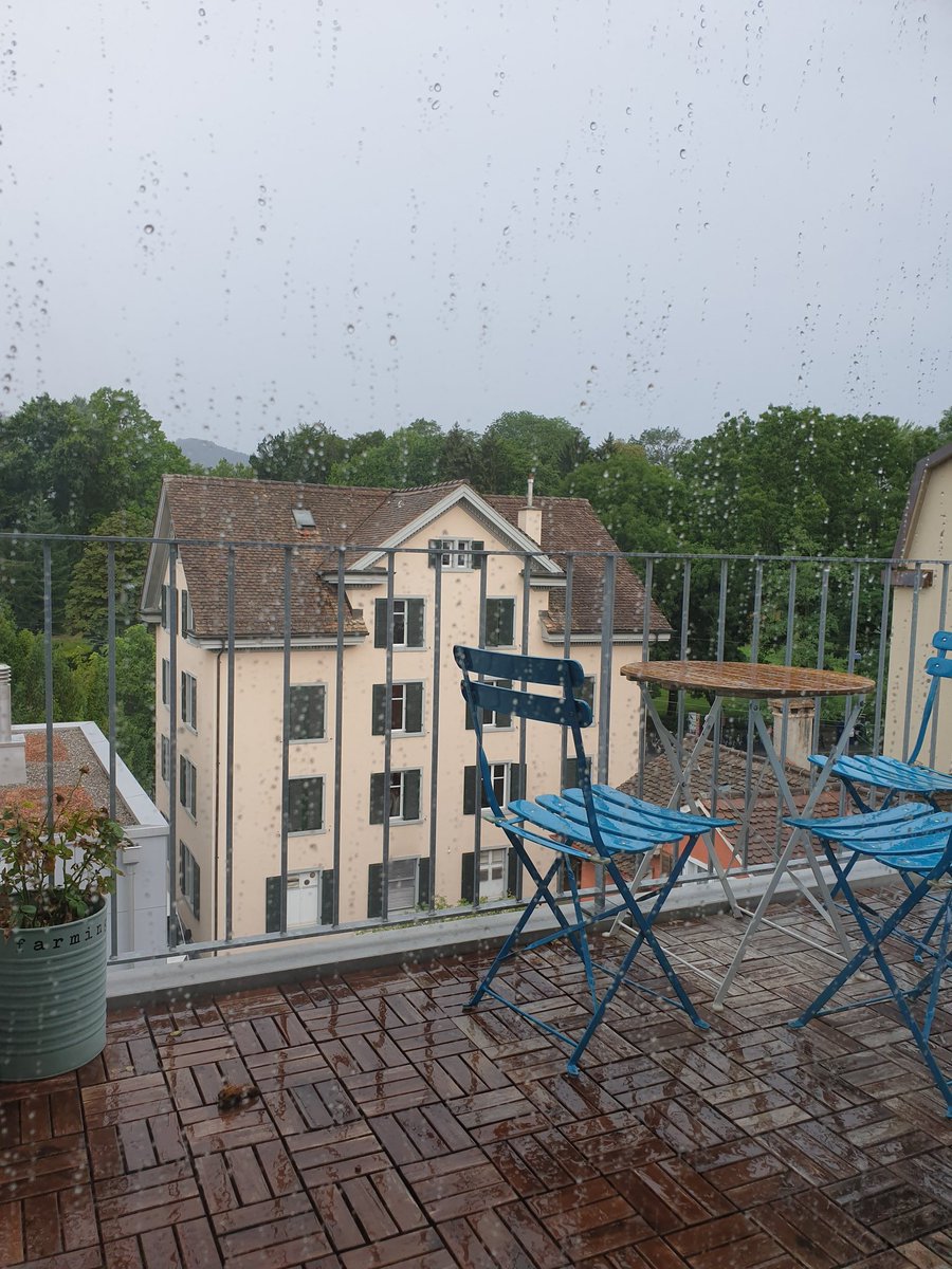 132. The weatherman said it'll rain from 3pm. It's 9am! Guess they read the time in Swa (saa tatu). 