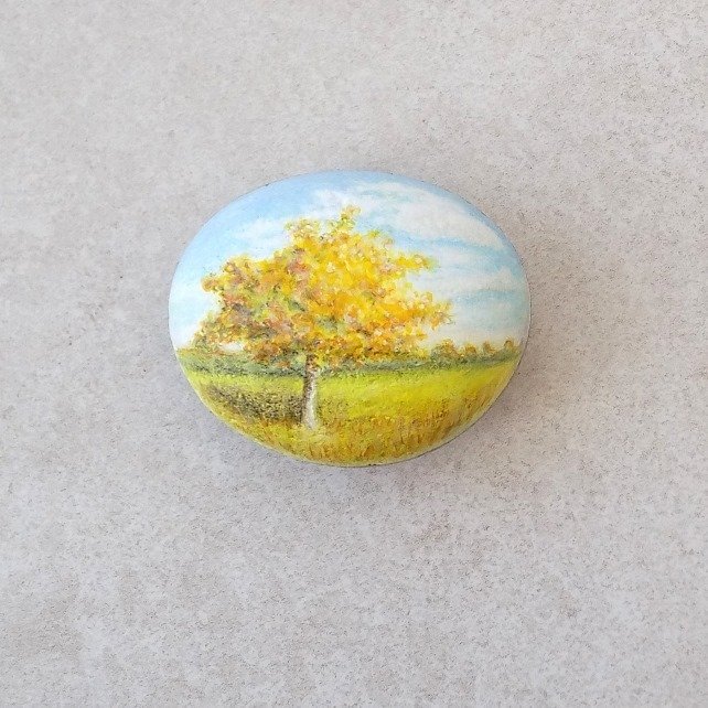 DaisyWings2's tweet photo. Morning,🌼 my tree painted is available in my #folksy shop https://t.co/fdlHevq1cE #giftideas #paintings #art #shopindie #creative #SmallBiz https://t.co/jGOmXBjX0h