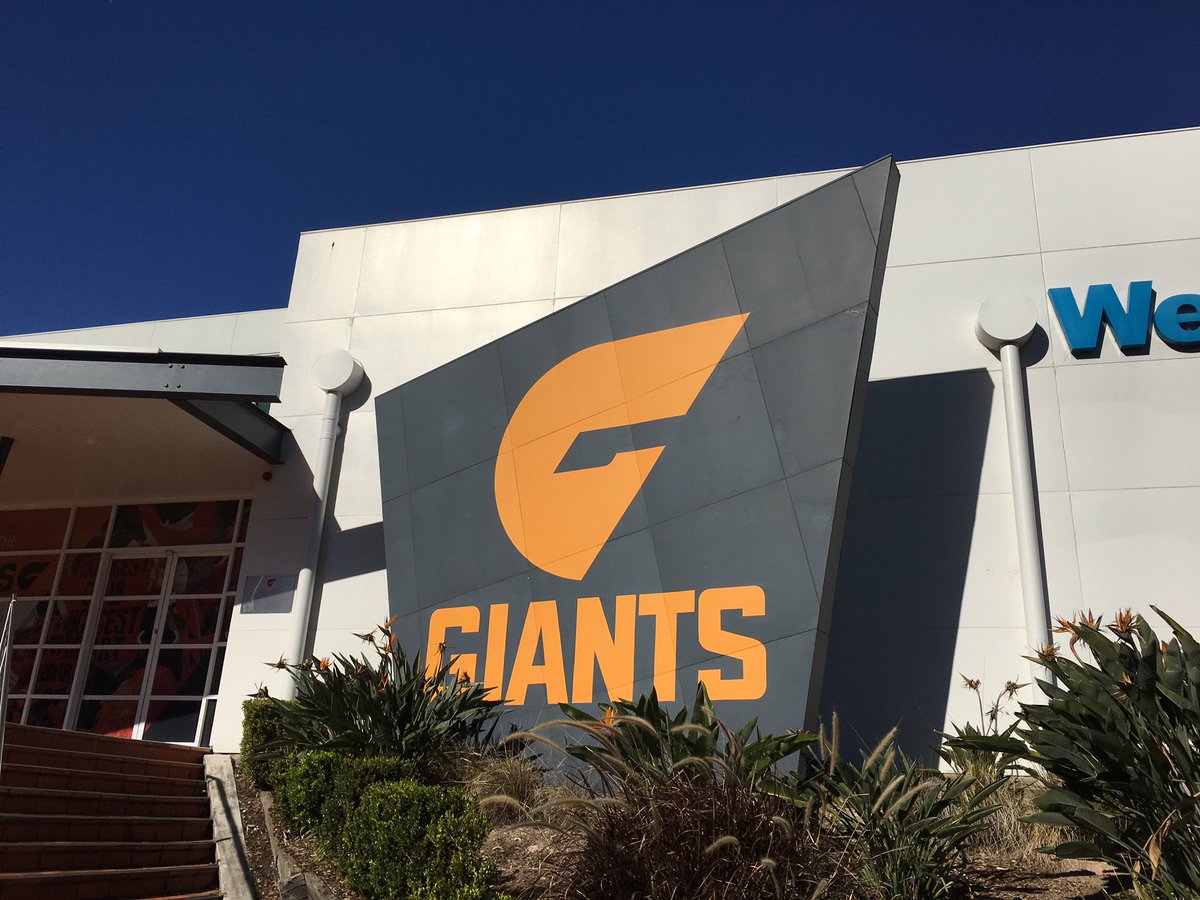 markricho0's tweet photo. Science with the Giants. Students learn about the fundamentals of sports science and mathematics and how they apply to the game of AFL. https://t.co/lGIso0oa1l