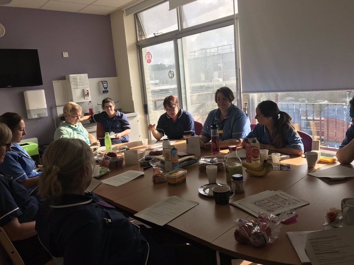 sharonraymond50's tweet photo. Birch has started Wednesday morning teaching for all haematology staff. Today Sue our leukaemia nurse specialist is teaching about the different types of leukaemia #everydayisateachingday @UHP_NHS @siandennison @EdCoxNHS https://t.co/doHbyTUNQj