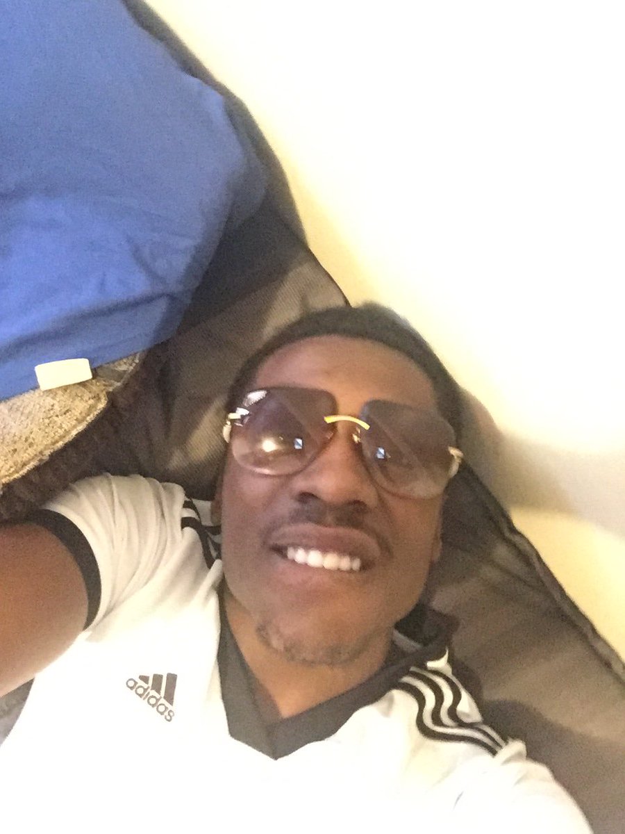 BossmanPooper's tweet photo. 👀👀👌🏾 https://t.co/7t88NrLJ5e