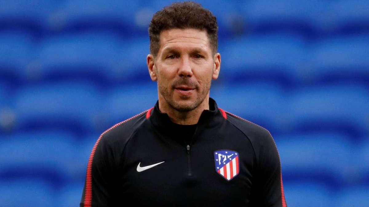 FootballTalkHQ's tweet photo. 🗣 "Ajax has a very clear way of playing football. Barca, Juve, and Atletico have it too. Real Madrid does not. Their football is based on the talent in their squad. Their style is decided by their wallet. Teams are being born, like Man City, who have no history."

-Diego Simeone https://t.co/zvanjVxpxn