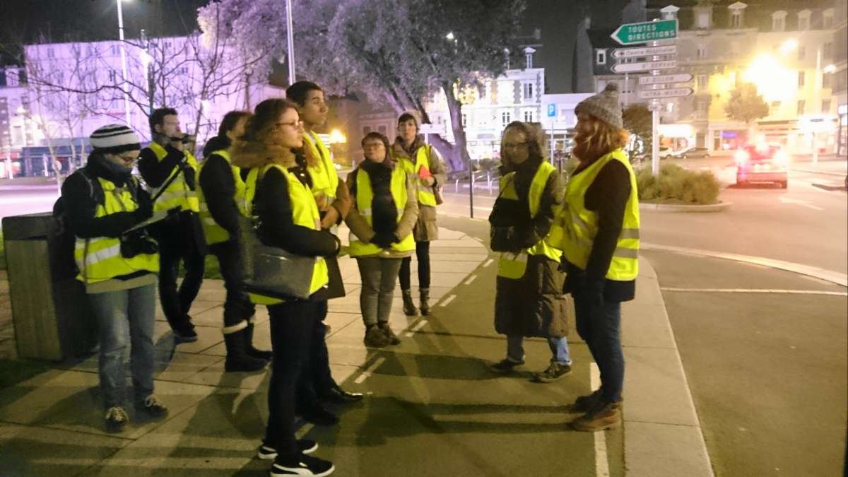 CarnotClimAdapt's tweet photo. 🌃💡29ème session de la Commission Internationale de l’ #Eclairage (CIE) du 16 au 23 juin à Washington DC, USA. 
1 délégation du #Cerema a présenté les derniers travaux en matière d'éclairage urbain et routier
@CIEScienceLight @AFEclairage @SyndEclairage 
https://t.co/xwjV7W0mgS https://t.co/JxI8IqyxOw