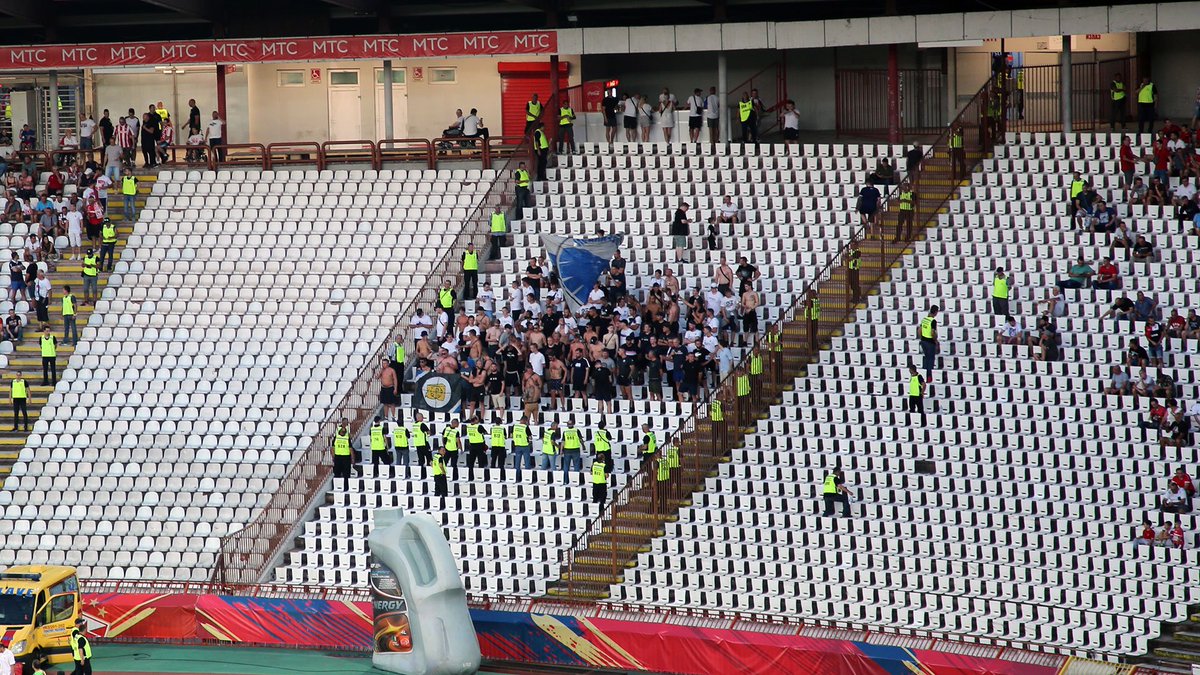 samstreetwrites's tweet image. Brøndby fans in Belgrade for Spartak Subotica in the Europa League.

 vs 

København fans in Belgrade for Crvena Zvezda in the Champions League.

Think we know who the biggest club in Denmark are.