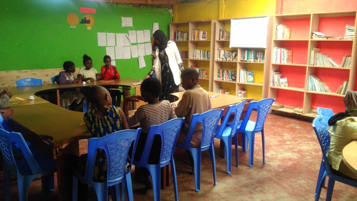 sunflower_trust's tweet photo. Our Executive Director @RukiaSebit taking the girls on Critical thinking.. #CriticalThinkingClass... #WeAreSunflower https://t.co/3MA0fdcg4u