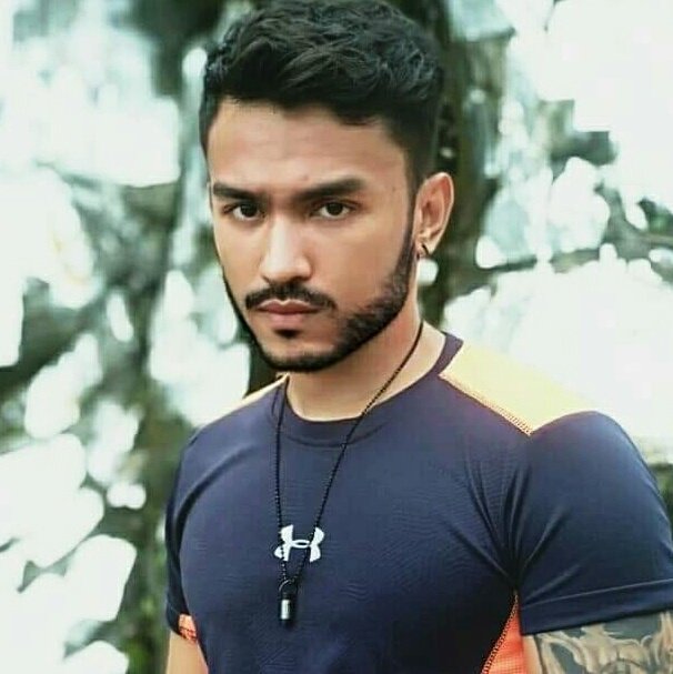 bhone_hein's tweet photo. #NewProfilePic https://t.co/EVgDMzeh2Y