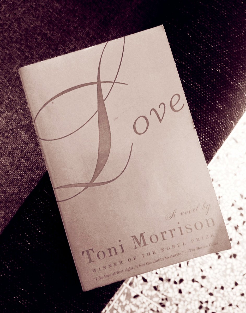 ShormiWrites's tweet photo. 'Sweet, crazy conversations
Full of half sentences,
Daydreams and misunderstandings
More thrilling than understanding could
ever be...' - Beloved.
It will be impossible for the literary world to replace you.
Rest in Love #ToniMorrison
#GOODbooksBADbooks📚 https://t.co/0zdU8jIjLo