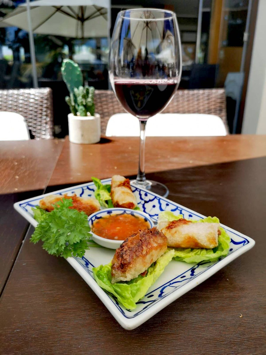 cclagunavillage's tweet photo. #topthai #restaurant authentic #thaicuisine in a privilege location open #7daysweek in #LagunaVillage #shoppingCenter #estepona #thaifoodie #delicious #thaifood https://t.co/ebhJGzAeKh https://t.co/M6jPuhGYou