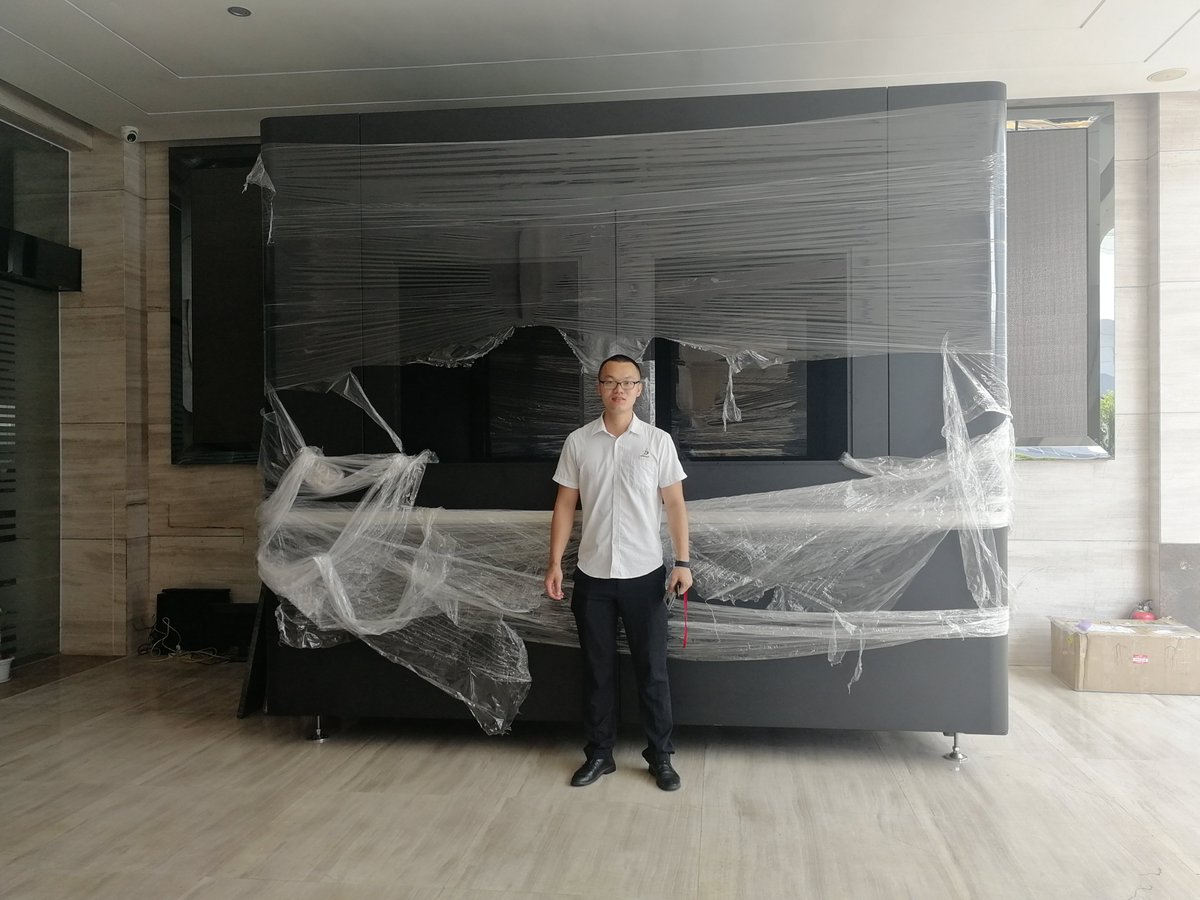 Kevinli93731262's tweet photo. The world's Largest SLA 3D Printer!!!!!! ProtoFab Team make it come true!!!!! #3dprinter #rapidprototyping #additivemanufacturing #aerospacemanufacturing #3dprint #sla #material #automotiveengineering #aerospace #manufacturing  #automotiveindustry  #industrialdesign #protofab https://t.co/uA1tghwHVG