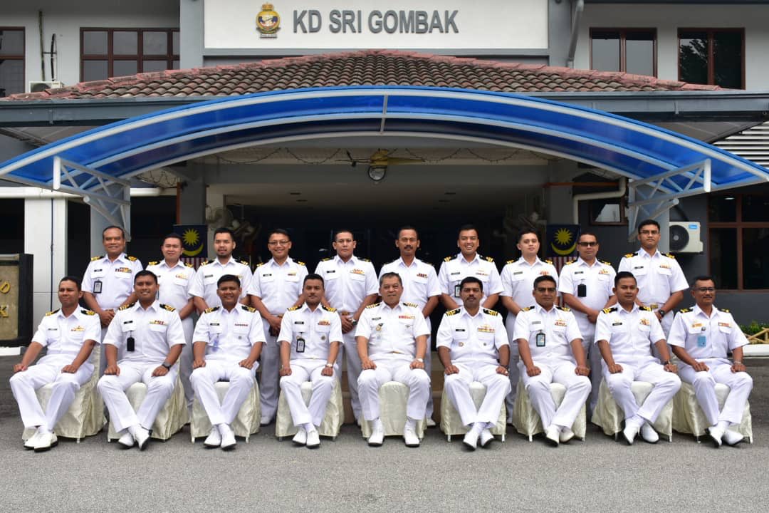 tldm_rasmi's tweet photo. Bengkel Kajian Hala Tuju Kesiagaan Komunikasi TLDM anjuran Bahagian Komunikasi Sistem Informasi MkTL telah berlangsung pada 6 dan 7 Ogos 19 bertempat di Bilik Mesyuarat @kdsrigombak 

#NavyNews
#NavyPeople https://t.co/Gsq4TPhpQ5