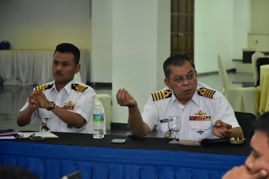 tldm_rasmi's tweet photo. Bengkel Kajian Hala Tuju Kesiagaan Komunikasi TLDM anjuran Bahagian Komunikasi Sistem Informasi MkTL telah berlangsung pada 6 dan 7 Ogos 19 bertempat di Bilik Mesyuarat @kdsrigombak 

#NavyNews
#NavyPeople https://t.co/Gsq4TPhpQ5