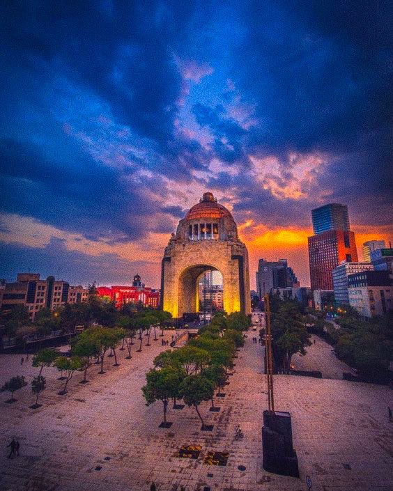 something_cam's tweet photo. ⚖︎ Joacostóteles Social Media AU 2.0 ⚖︎

     Después de que Joaquín aceptara la petición del Señor, tuvo que mudarse a CDMX, pero quién diría que el abandonar a su familia y fingir alguien que no era le brindaría la felicidad prometida.
Y si no, ¿qué es lo que le hace falta? https://t.co/viGH936ZIv