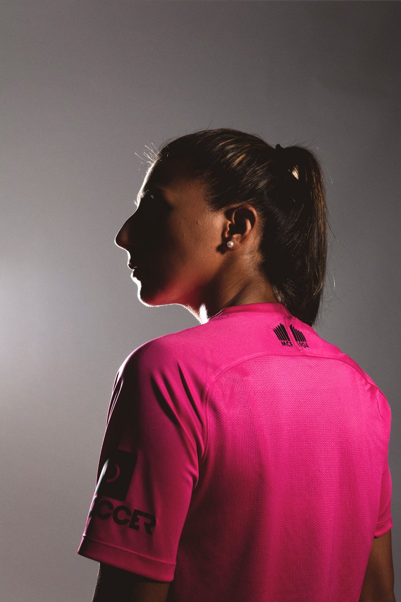 MalagaCFemenino's tweet image. 📸🌹💗💙
#Siéntelo #TuMálaga