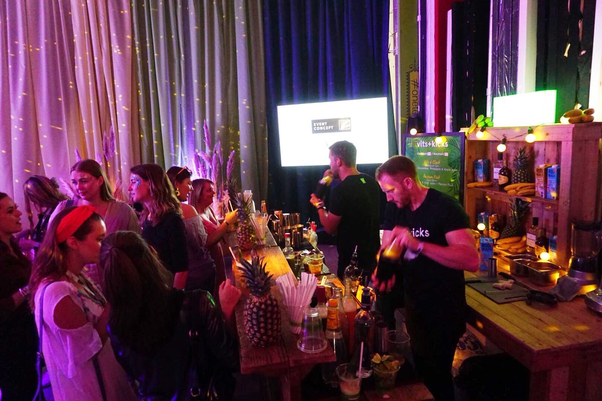 Fane (@userfane) on Twitter photo Thank you <a href="/EventConcept/">Event Concept</a> for allowing us to get our ‘healthy’ shake on at the first Summer Party Showcase. Always great to see smiling humans fully immersing themselves in the @vitsandkicks experience.
#vitsandkicks #healthycocktails #mobilebar #eventfest Thank you <a href="/EventConcept/">Event Concept</a> for allowing us to get our ‘healthy’ shake on at the first Summer Party Showcase. Always great to see smiling humans fully immersing themselves in the @vitsandkicks experience.
#vitsandkicks #healthycocktails #mobilebar #eventfest