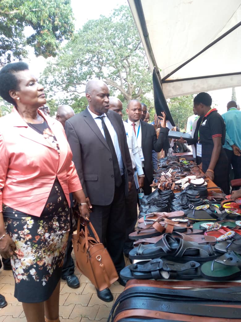 apsic2019's tweet photo. Finally it's here. Thanks to Honourable Minister for supporting us. #KYUAPSIC2019 it's more than leather, it's far beyond. Come by as see all. @MakerereU @mtic_uganda @nbstv @ntvuganda https://t.co/AfP5R01vZi