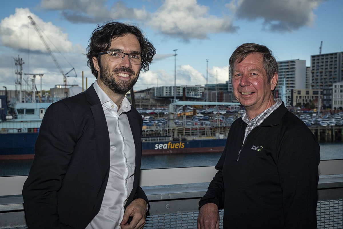 KiwiNet_NZ's tweet photo. Congratulations Plant & Food Research and Compac Sorting Equipment for winning the Commercial Impact Award. This celebrates excellence in research commercialisation and significant economic impact. @plantandfood @Compacsor @PwC_NZ #2019KiwiNetAwards https://t.co/kfzcKrg5BH