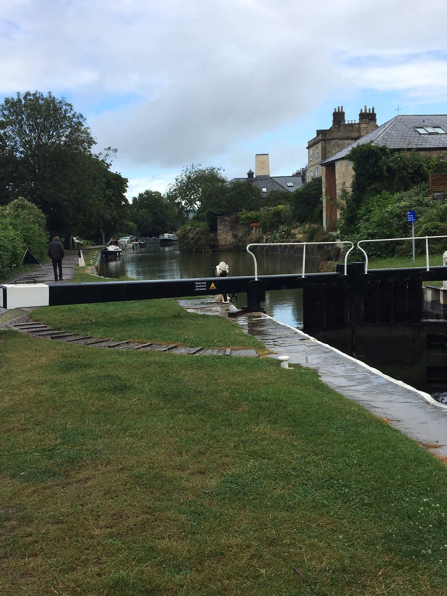 AnneMoirez's tweet photo. The office looks a bit different today... ๐คจ#volunteering #Bath #BathLock https://t.co/LARGDMJrIm