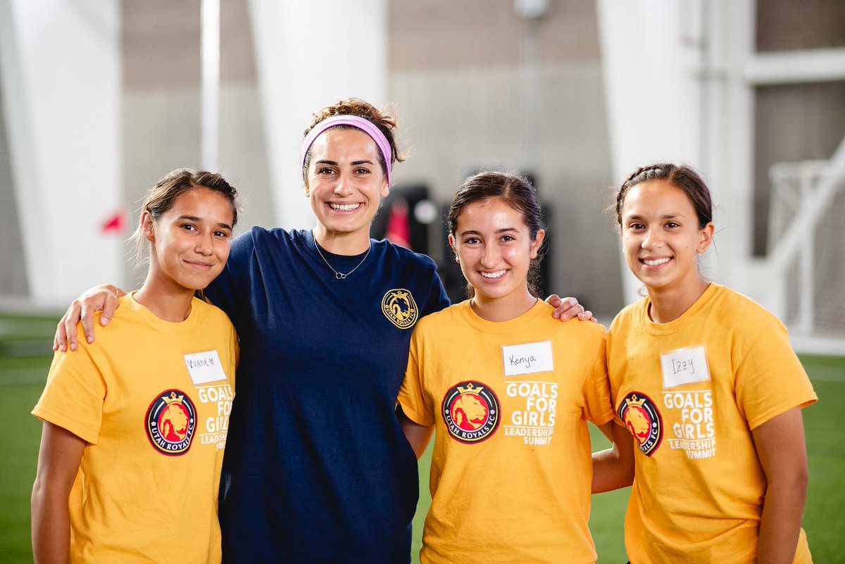 GoalsForGirls's tweet photo. Today we had sessions on identifying positive mentors, encouraging those around you, showing empathy, and lots of amazing on the pitch soccer training. Thanks @UtahRoyalsFC for inspiring us! Good luck tomorrow! We’ll be cheering you on! 🗣 #MakeWay19 https://t.co/IJE8MaWsLT