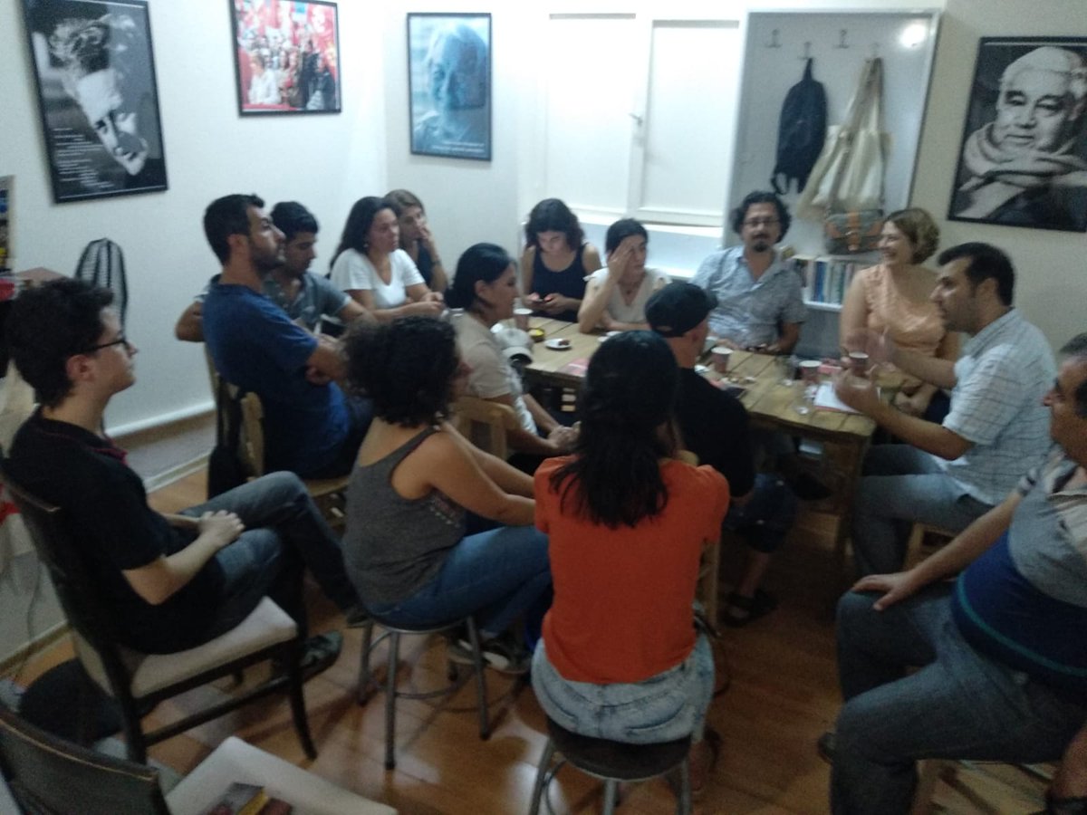 Aydınlanma Seminerleri devam ediyor.
#Bayraklı, #Balçova ve #Seferihisar'da gerçekleştirdiğimiz toplantılarda dostlarımızla bir araya geldik.