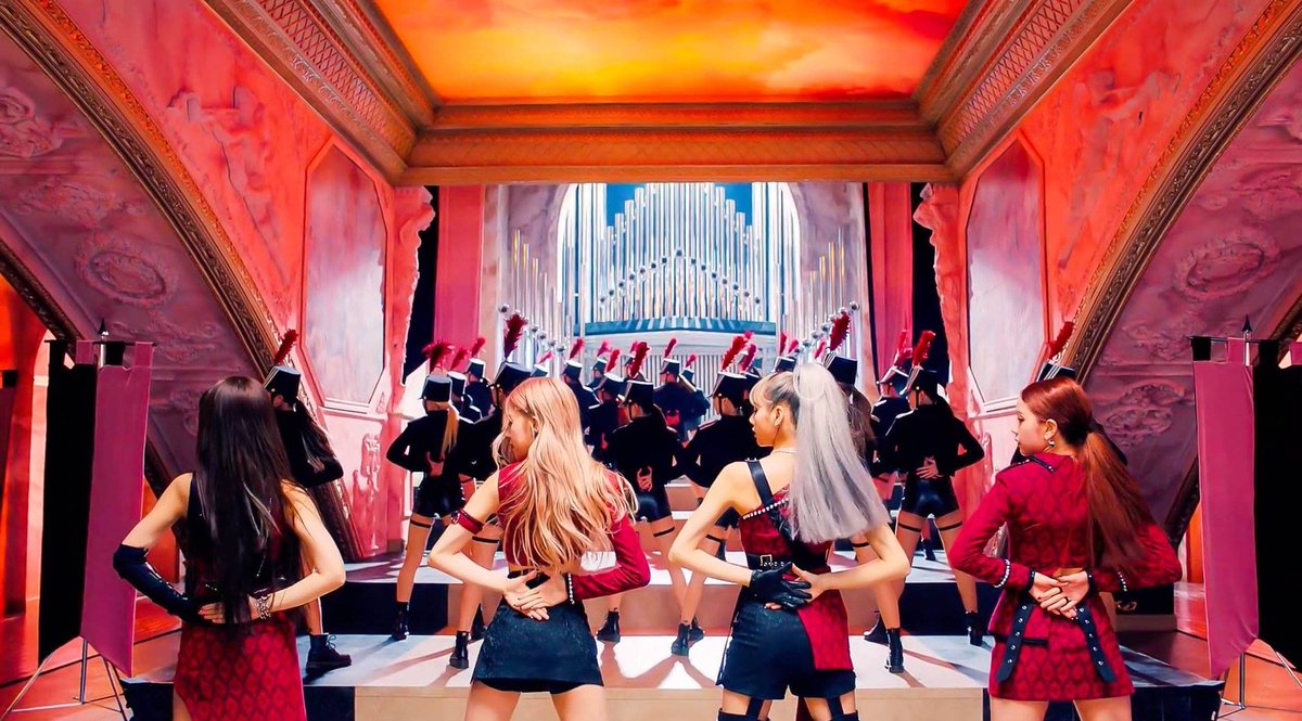 jiyeon02231's tweet photo. BLACKPINK IS THE REVOLUTION.
#ThreeYearsWithBLACKPINK https://t.co/KYovYpRv5T