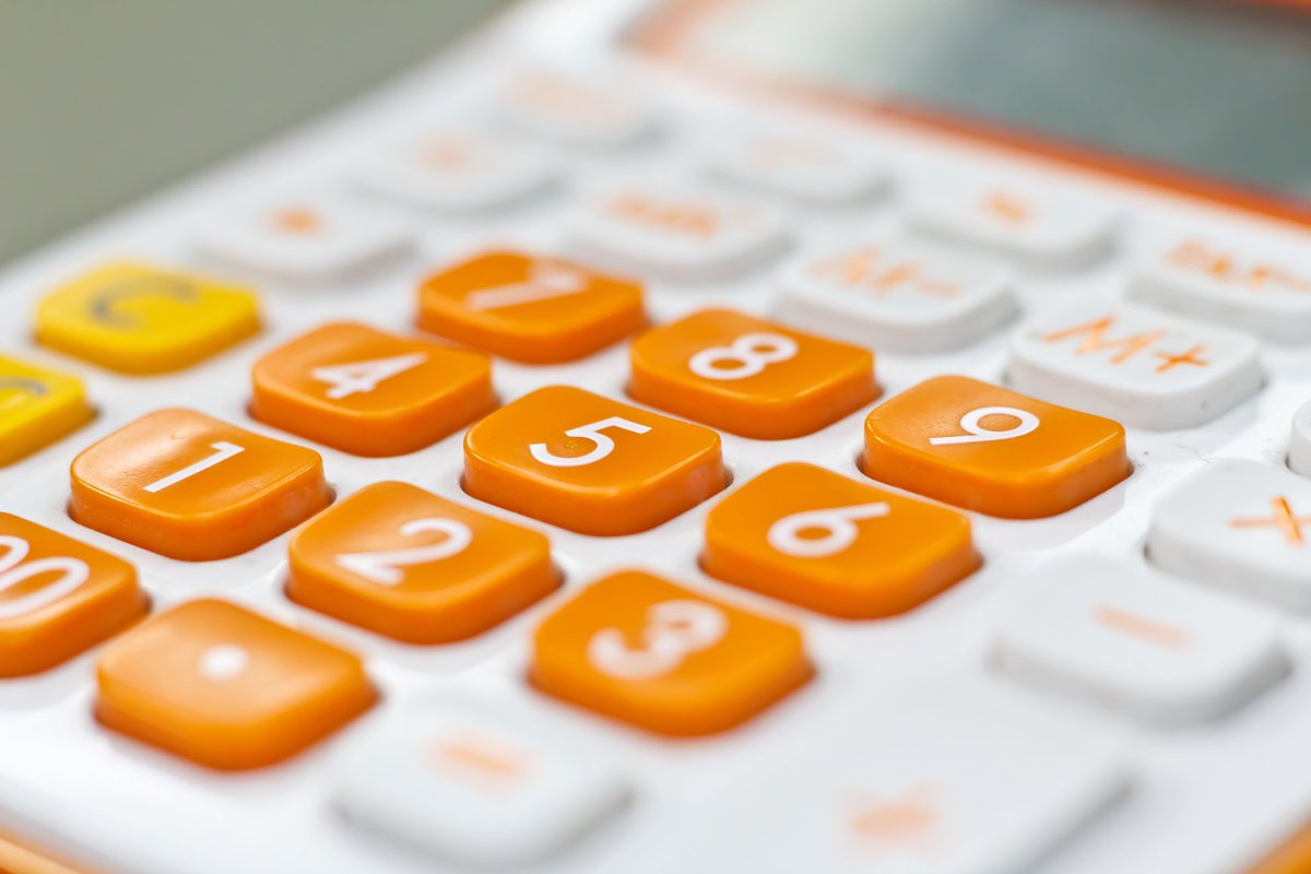 mortgagesols's tweet photo. Low rates welcome but fees crucial when picking products ‒ analysis - 
https://t.co/k73up4lUt4 Average fixed rates may have halved over the last decade, but brokers have ... https://t.co/ZcCYuKY26X