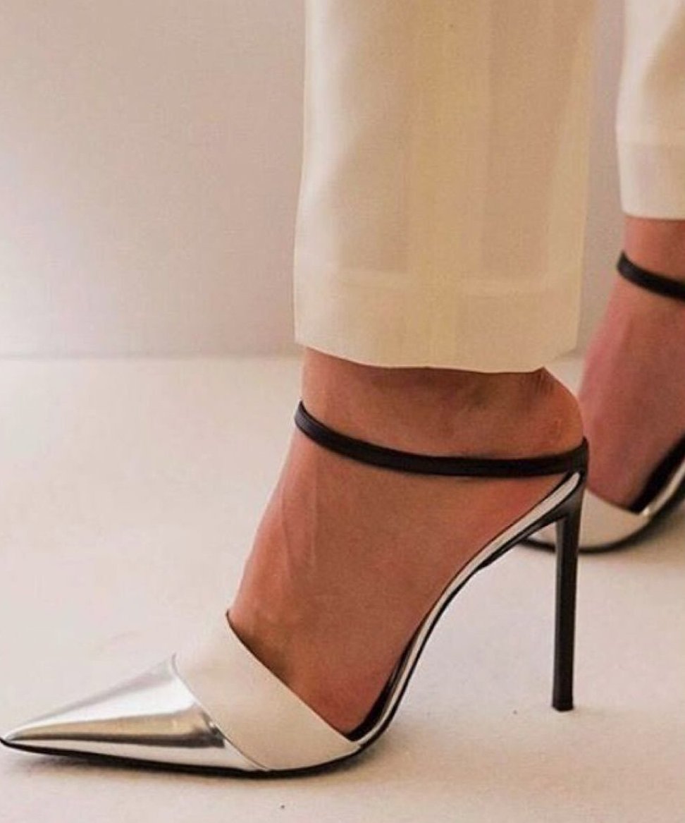 shoemaniya's tweet photo. 36-40EU size
Dm to order
Free shipping
Payment via PAYPAL
Price:49.00 €

#highheels #loveheels #heelsaddict #heelsfetish #shoefetish #heelsdance #heelshoe #weddingheels #heels #heelslover #strappyheels #heelsimport #chunkyheels #killerheels #stilettoheels #blackheels https://t.co/pgpX80BzEe