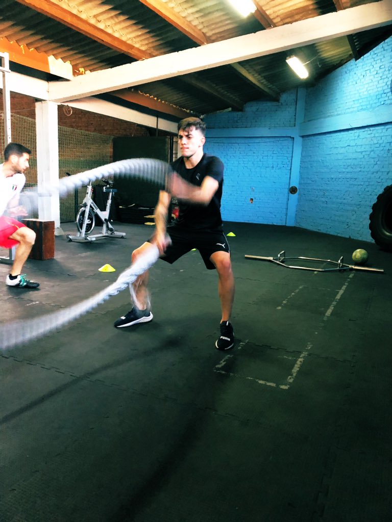 ignaciosilva86's tweet photo. Excelente mañana de entrenamiento con @Santi_Urrutia en @Gouptraining preparando una nueva carrera. 🏎🏁🏋🏻‍♂️🇺🇾 https://t.co/6iQtzwatrg
