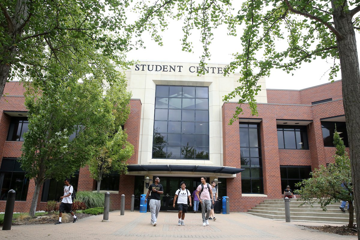 DEADLINE REMINDER: Payment for fall 2019 credit classes is due on Aug. 13 at 6 p.m. Here’s all the ways you can pay: ow.ly/P55i50vfwpX