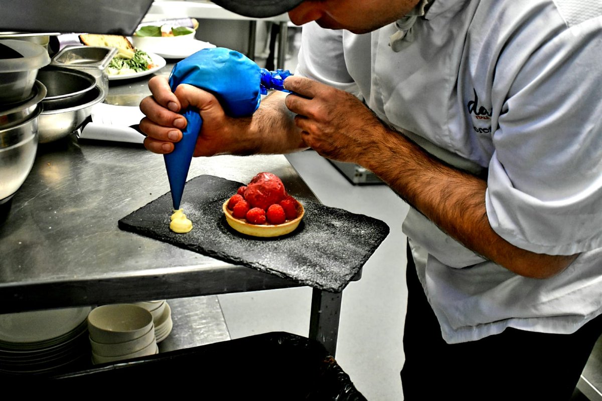 DanteKitchen's tweet photo. Head chef Lorenzo making another masterpiece ๐จ
Can't wait to tuck into this little beauty ๐ฐ
Anyone else for dessert? ๐ท
#cheflife #bts #chefcam #kitchencam #masteratwork #dessert #dessertlovers #sweettooth #foodie #lovefood #italian #restaurant #hale #altrincham #dantehale https://t.co/yqmHUvCWOK