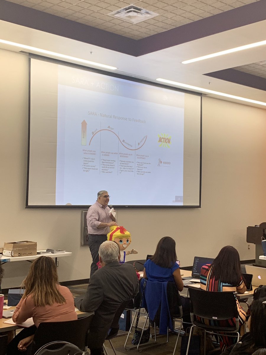 LoriDavisEDU's tweet photo. @E3Alliance and @RGVFOCUS bringing our 3D Growth workshop to @Donna_ISD, @PointIsabelISD and @RgvVanguard! #DiggingIntoTheData https://t.co/fbaKAoyAGK