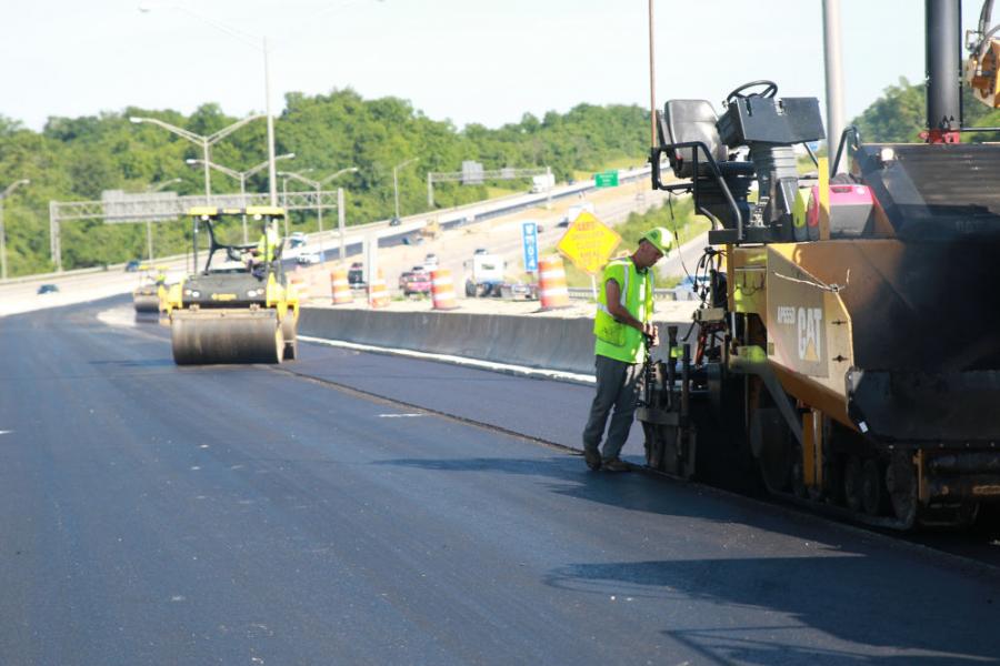 CEGltd's tweet photo. Paving Crew Smooths Over Traffic Challenges Along Kentucky's I-275 https://t.co/15Xvu91K2H https://t.co/5yBQiu1S20