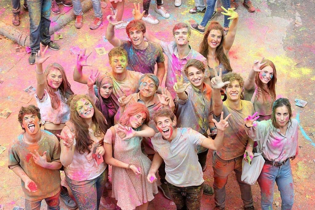 people mocking on cancelling others favourite remake.. and you call us "one big skam fandom"?? is this what skam taught you? wtf guys? be kind and share the love 
#skamitalia
gonna miss them😣💔
