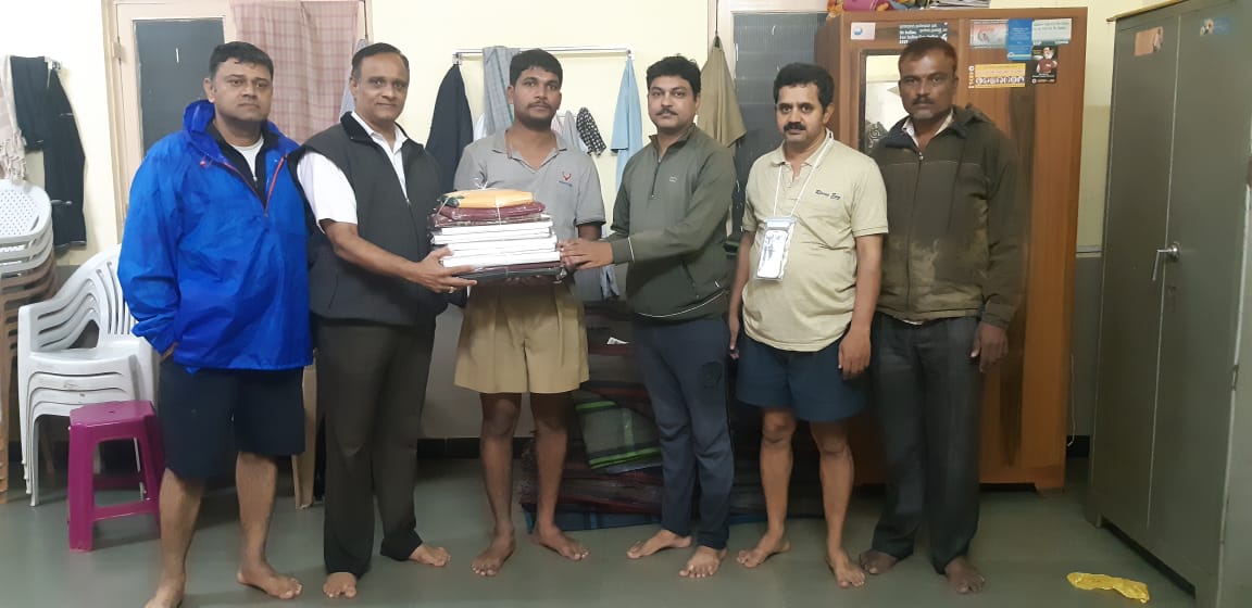 RotaryBelgaum's tweet photo. Belagavi Flood Relief: Rotary Club of Belgaum donated  200 blankets, 100 sarees and medicines to help the flood hit displaced poor people. As required more supplies will be given in next 2 days.
@allaboutbelgaum @Rotary @belgaumonline @DcBelagavi https://t.co/6mzdBLUc2q