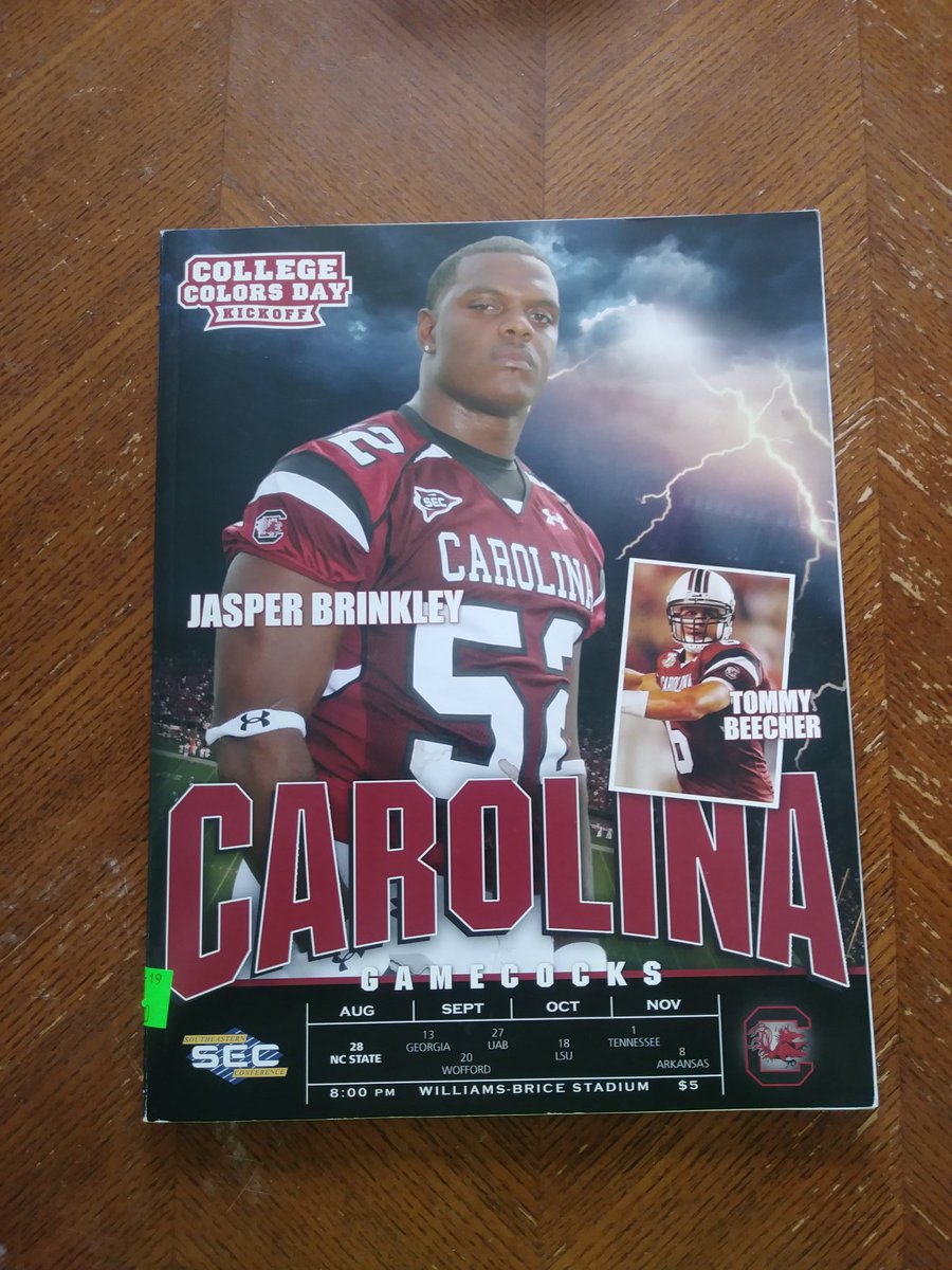 SCsportsfan7451's tweet photo. @CPhilly19 @Mike_Uva 1997 1998 1999 and 2008 #GamecockCollection #MediaGuide #1DollarEach https://t.co/ySb92h5j9U
