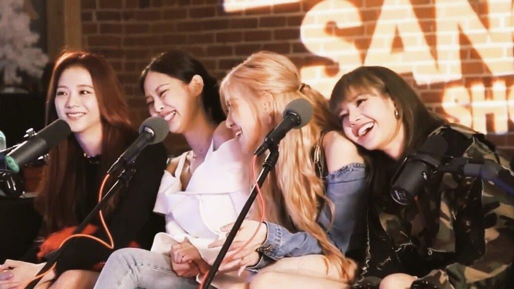 vy_cac's tweet photo. Chỉ muốn nói là mãi yêu jenchulichaeng❤️❤️❤️❤️
#ThreeYearsWithBLACKPINK @ygofficialblink https://t.co/hHTbYUxtra