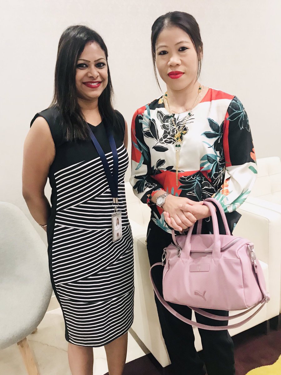 Visishya's tweet photo. With the Wonder Woman of India 🇮🇳 #MaryKom #Proudmoment #Visadays😍 https://t.co/3bqhFbpap8