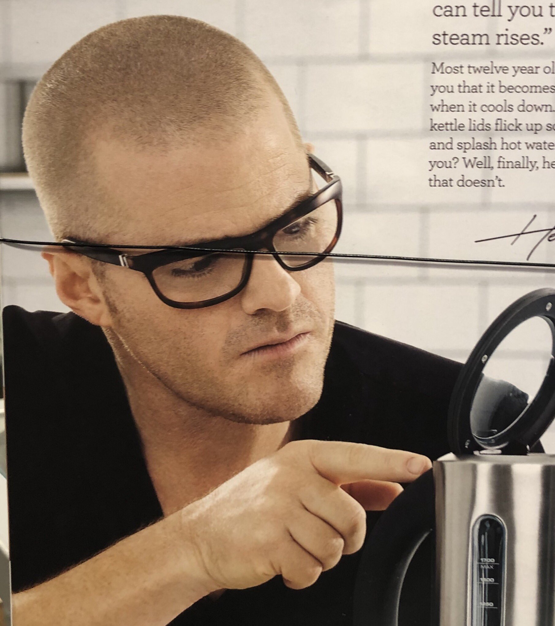 James Theo on X Heston Blumenthal looks like he s never seen a kettle before. https t GMUtp4v7Ay X