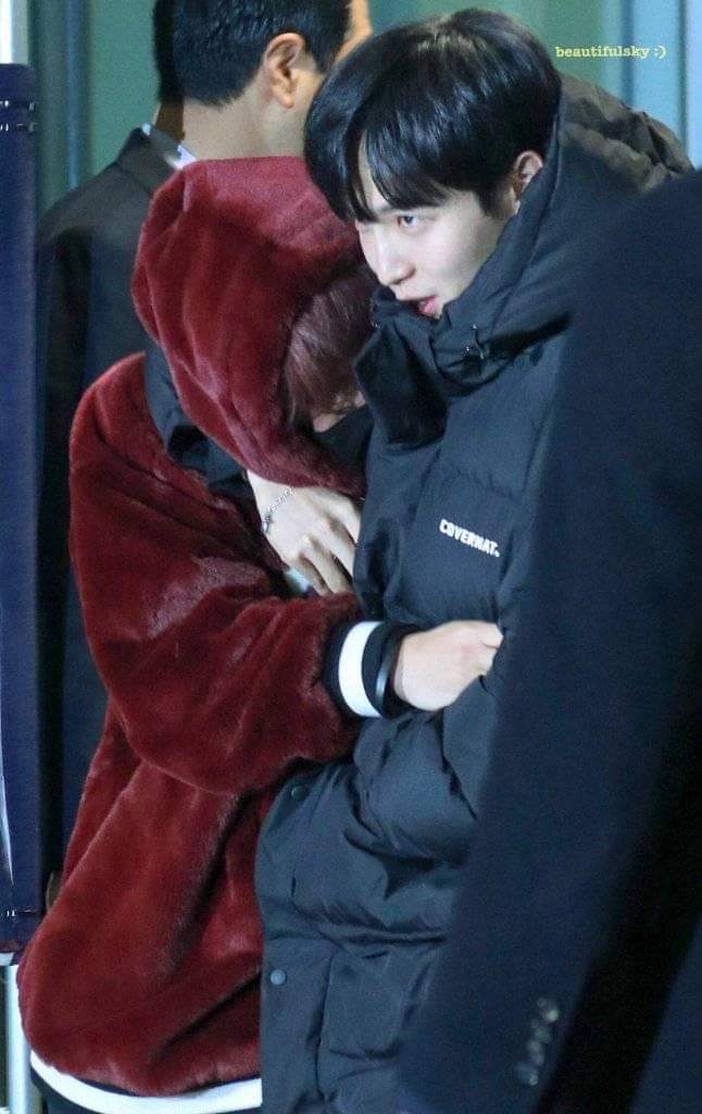 BubuCyn_'s tweet photo. WOI INI APAAN??  SENANG BET BISA LIAT MEREKA KETEMUAN LAGIII
#우리워너원_이주년_축하해 
#TwoYearsWithWannaOne약속해요 #TwoYearsWithWannone https://t.co/k3bpCNIaqw