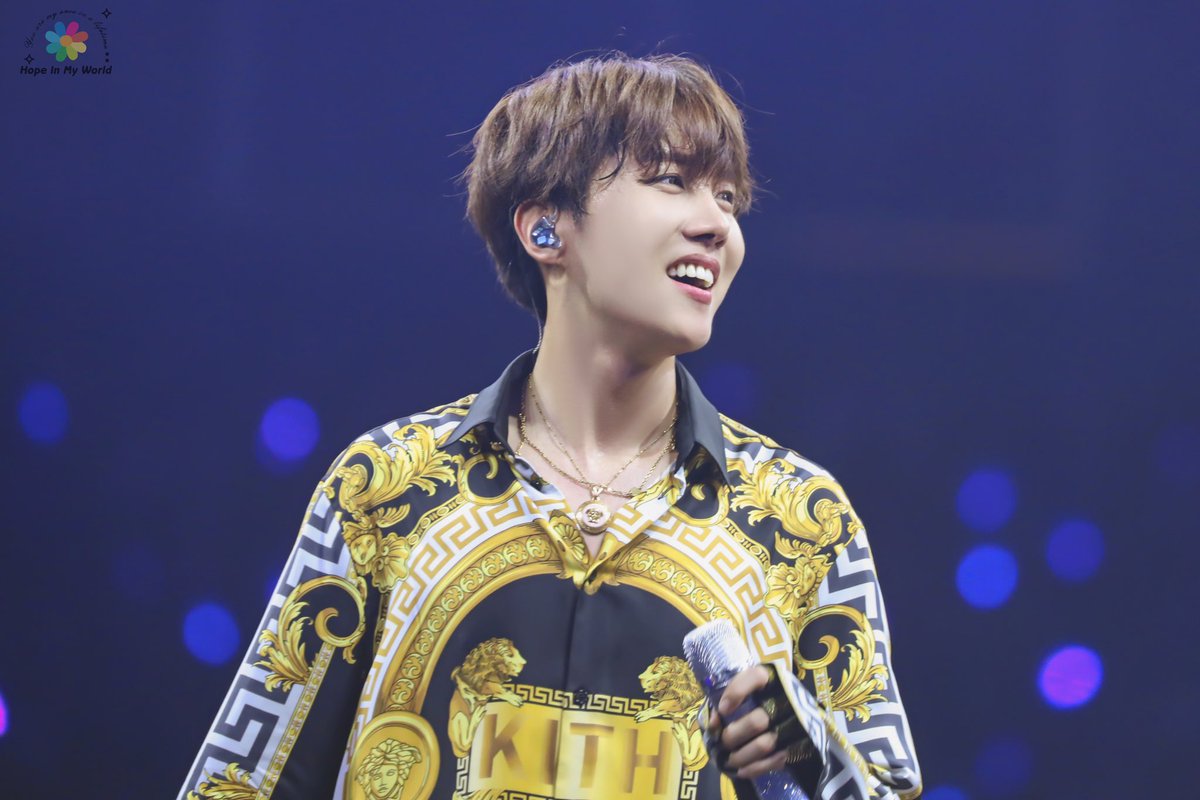 Hope_InMyWorld's tweet photo. 해피 칠석！！❤️❤️🥺🥺

#JHope #제이홉 #정호석 #호비
#BTS #방탄소년단 
@BTS_twt https://t.co/kHg2eqUibs