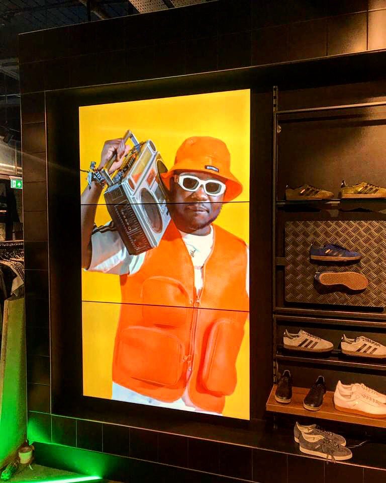 Skratch_UK's tweet image. One of our Sanctuary Screens at the newly opened @footasylum store in the Manchester Arndale Centre! 
#skratchav #footasylum #infiled #philipsdisplays #installation #retailinstallation #digitalvisualsolutions #digitaladvertising #notjustascreen