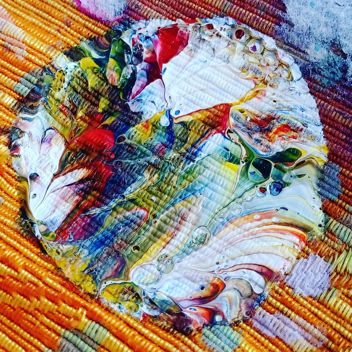 jsartgraphfix's tweet photo. #art #abstract #painting #dulux #experimentalart #igart #canvas #artwork #creative #artistic #acrylicpaint #pourpainting #washingupliquid #abstractpainting #fluidpainting https://t.co/Rotu3PEf1W