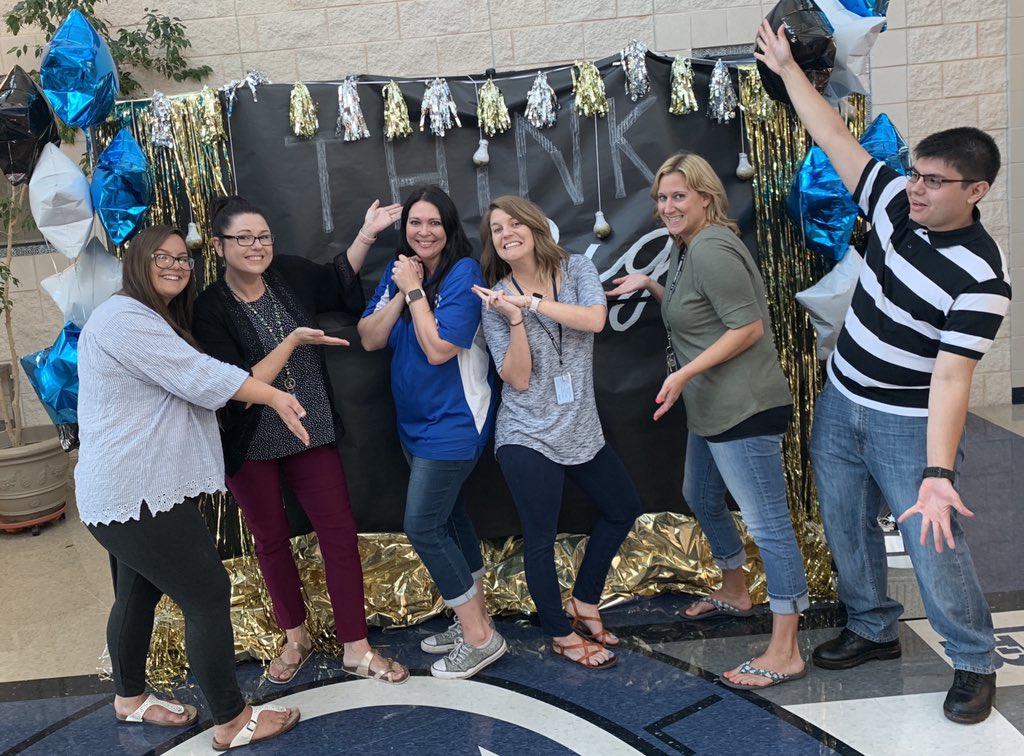 TEX_SUNFLOWER's tweet photo. Team SpEd TCE!
#ThinkBigLISD @LampasasTCE https://t.co/orWpCEdWpu