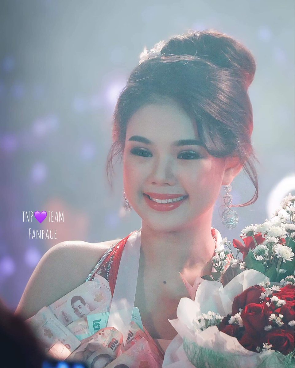 teamnongpoy's tweet photo. หวานนนนนน 😍
#คอนเสิร์ตศรรามน้ำเพชร
#งานไหว้ครูศรรามน้ำเพชร2562 
วัดท่าการ้อง ต.บ้านป้อม อ.พระนครศรีอยุธยา จ.พระนครศรีอยุธยา

#นางเอกตาสระอิ
#น้องปอยลูกท่าเรือ 
#ทีมน้องปอย
#ทีมปอยตลอดไป
#TNP
#TNPTEAM 
#ศรรามน้ำเพชร

03/08/2562 https://t.co/CsuH4hsGjr