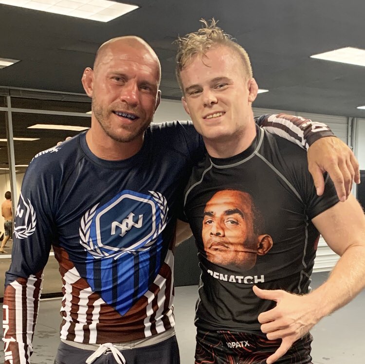 zackmoore10p's tweet photo. Caught a roll and had a Bud Light last night with one of the baddest dudes to ever do it.
Grateful for the opportunity to share the mats at @10PATX with a future UFC Hall of Famer and one of my favorites, @Cowboycerrone.
#GoHard
#Cowboy
#10PATX https://t.co/9nXlpFzY8V