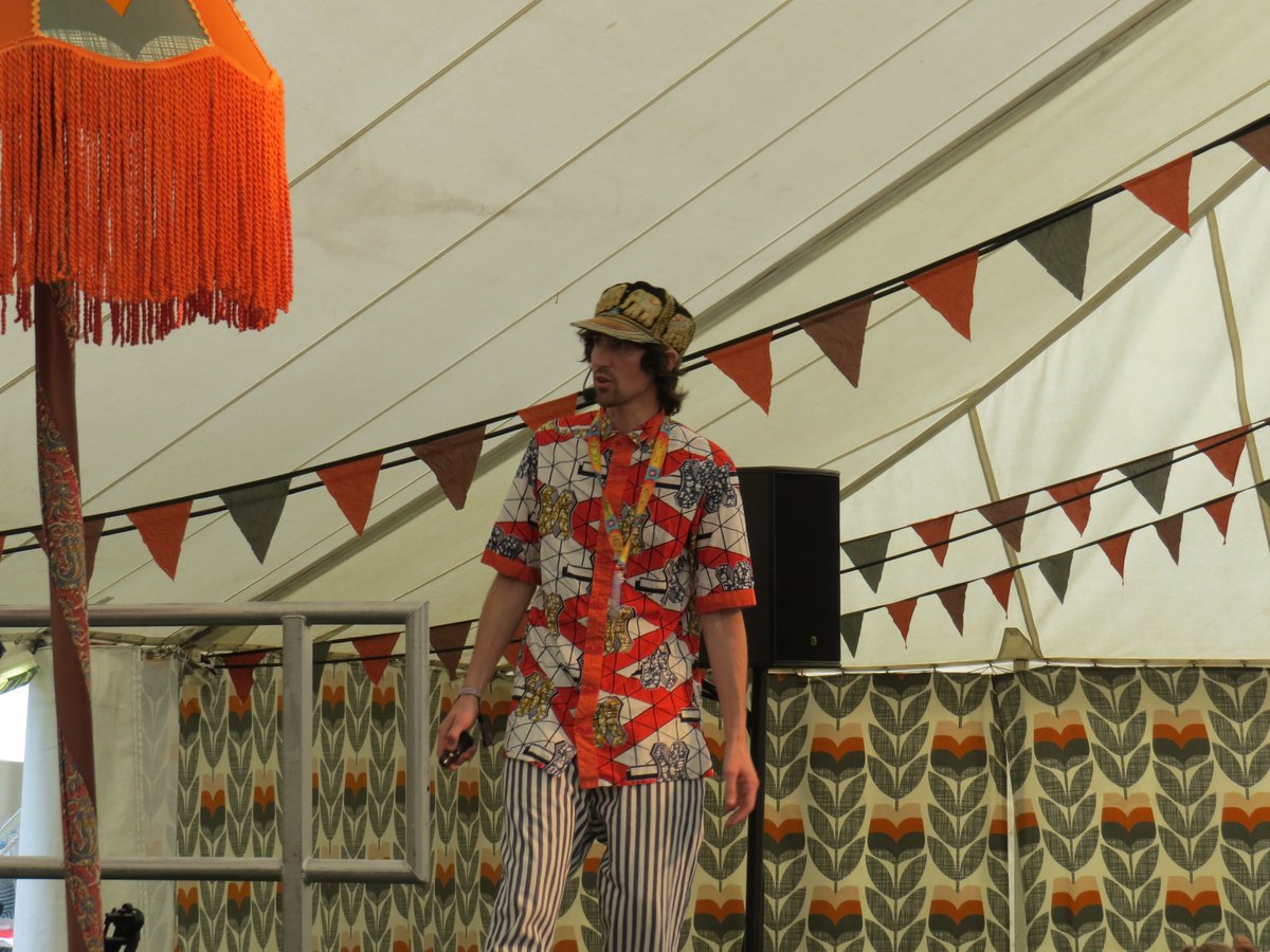 pelicanpost's tweet photo. @sam_gayton -didnt realise how colour co-ordinated you were with #literarytent at @CampBestival. Tx for all your support over weekend and hope family enjoyed it as much as we enjoyed looking after team Gayton.  Best of luck with #thelastzoo @AndersenPress #childrensbookawards 👍 https://t.co/vrRJiWYZAB