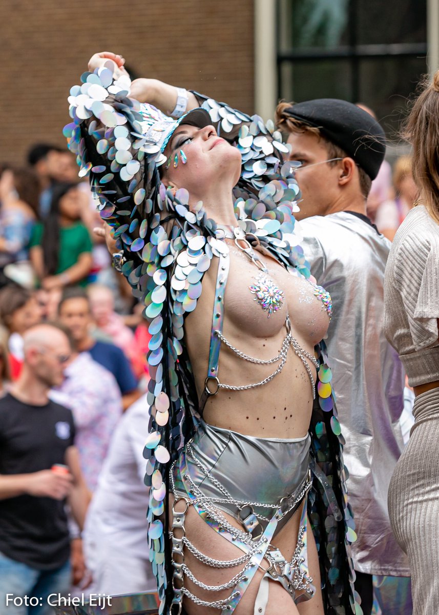 chieleijt's tweet photo. @amsterdampride 2019
 ❤️ 🧡💛💚💙 https://t.co/wd3b8GKvf7