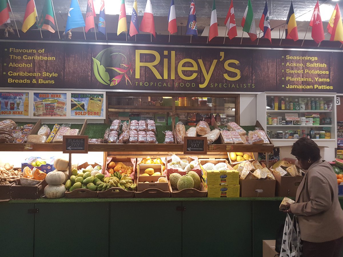 LutonMarket's tweet photo. Rileys tropical food specialists in Luton indoor market are the place to buy your Afro/Caribbean food products

#caribbeanfood #africanfood #fresh #tropical #luton #lutonmarket https://t.co/EhqUJfD5uD